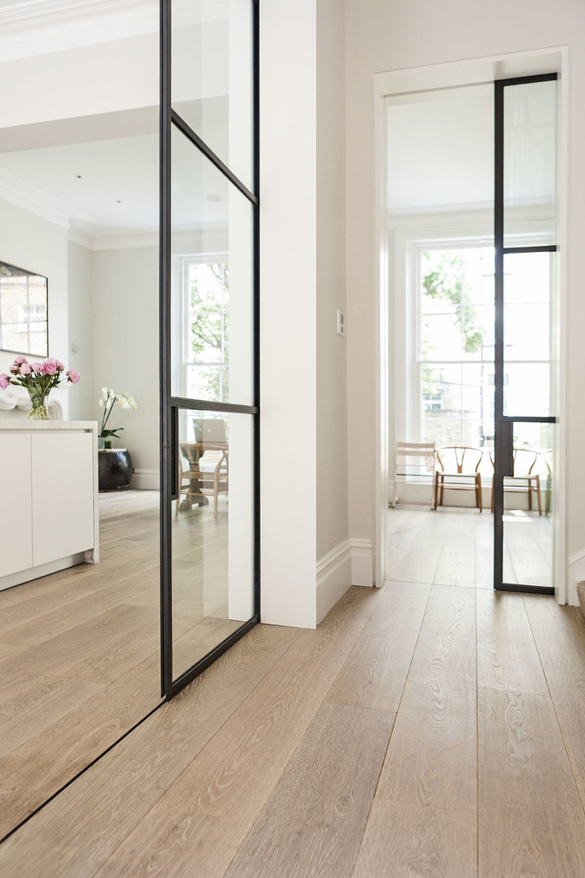 Sàn gỗ Sồi (Oak) trong không gian có ánh sáng tự nhiên
